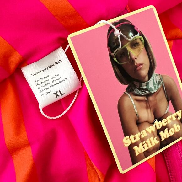 NEW Strawberry Milk Mob Pink Bandeau Claire de Lune Bikini Top Women's Size XL - Picture 4 of 6